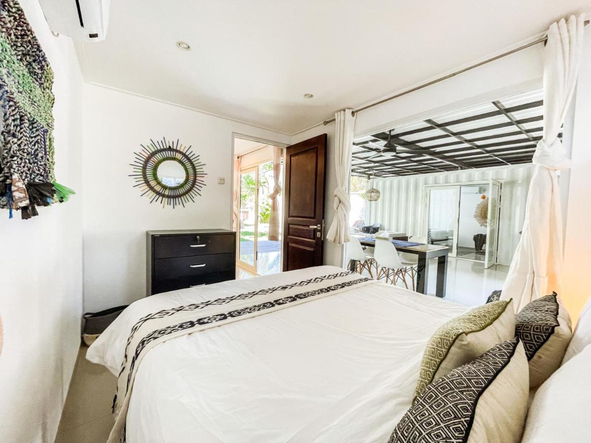 Villa Kotak Surfers Escape Reopening Rates Apply Now Selong Belanak Exteriér fotografie