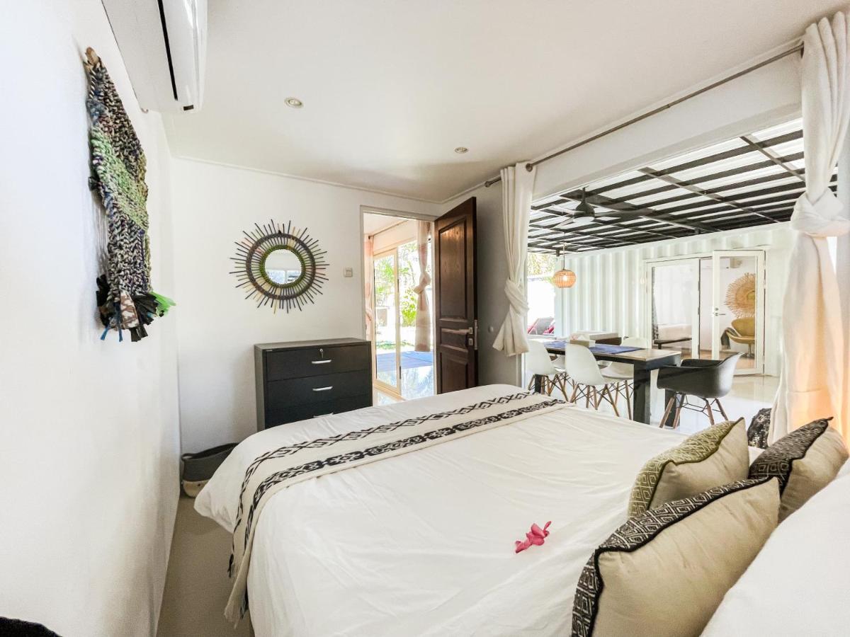Villa Kotak Surfers Escape Reopening Rates Apply Now Selong Belanak Exteriér fotografie