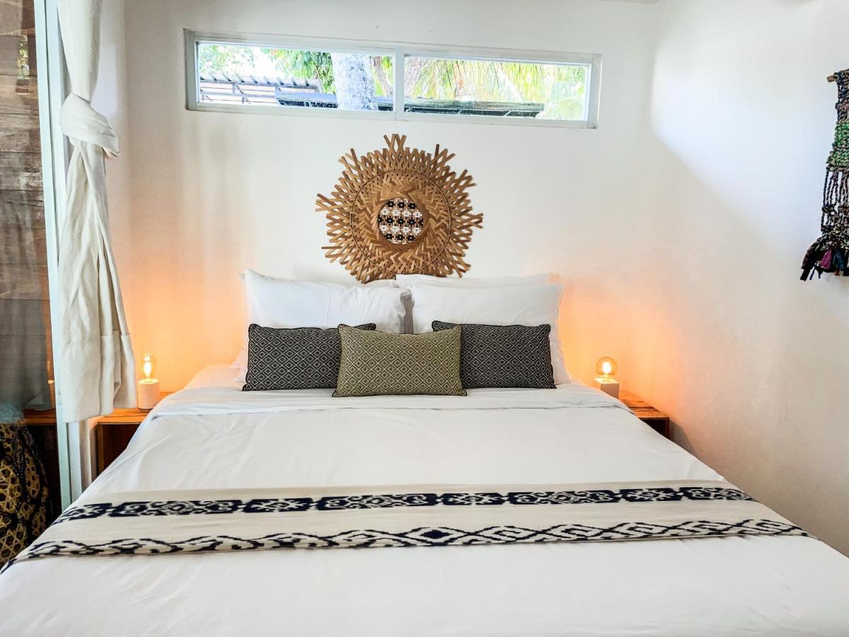 Villa Kotak Surfers Escape Reopening Rates Apply Now Selong Belanak Exteriér fotografie